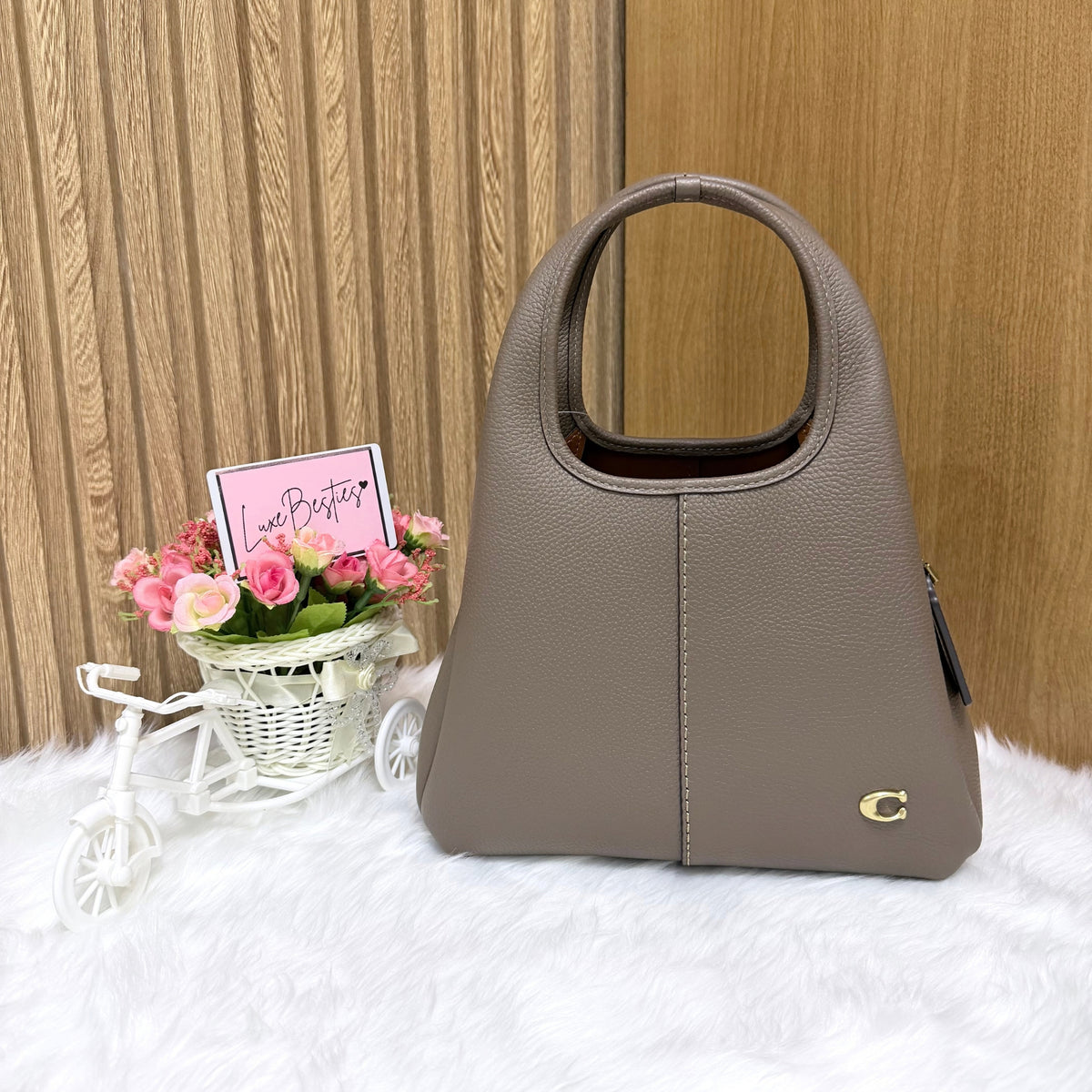 COACH Retail Lana Shoulder Bag 23 | Dark Stone