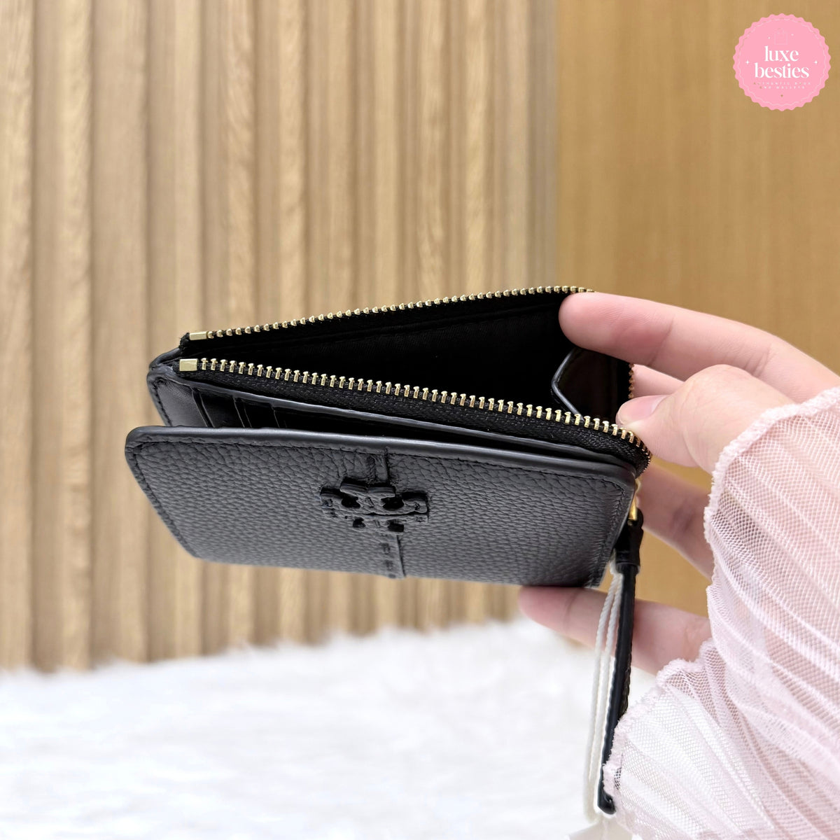 TORY BURCH Retail Mcgraw Bi-Fold Wallet | Black