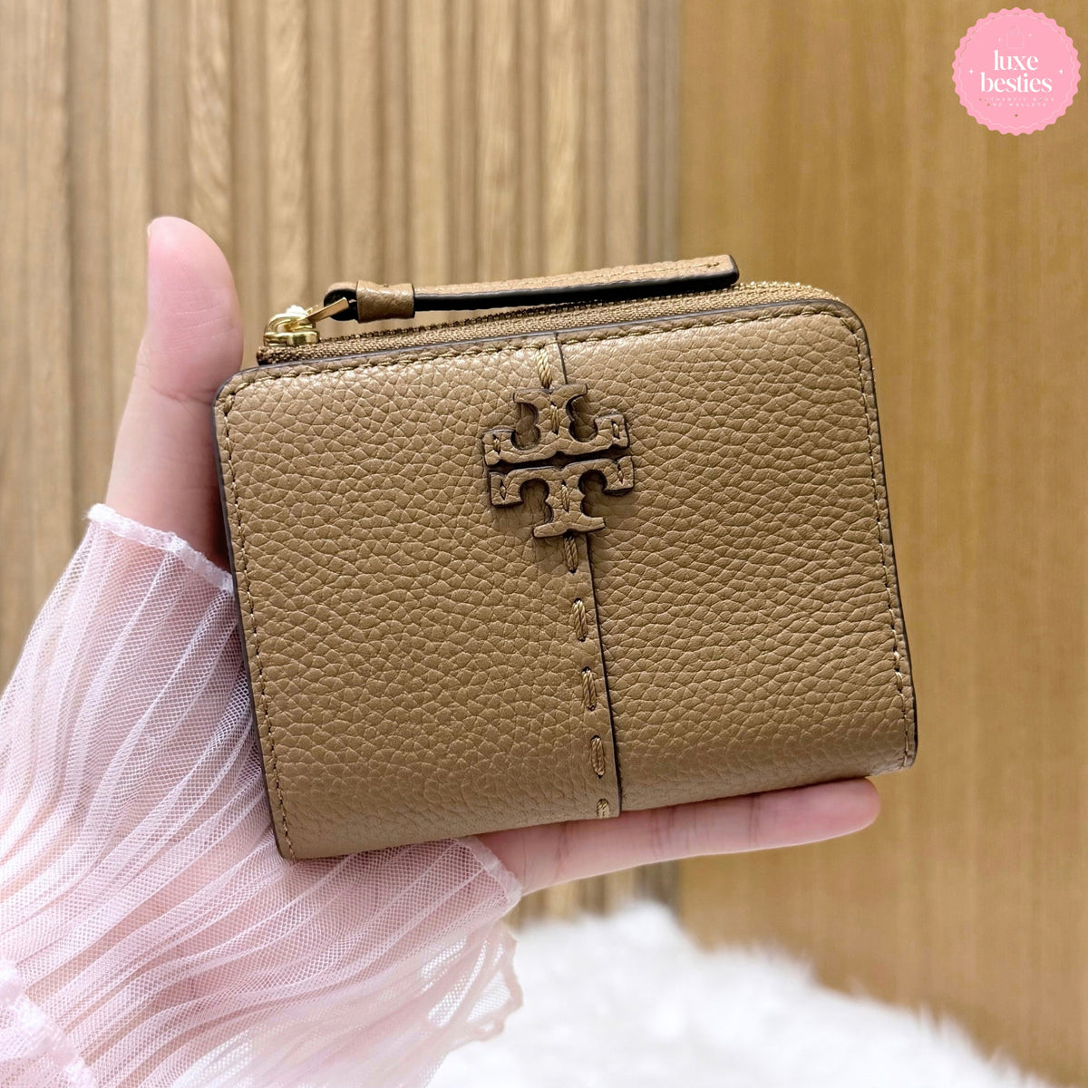 TORY BURCH Retail Mcgraw Bi-Fold Wallet | Tiramisu