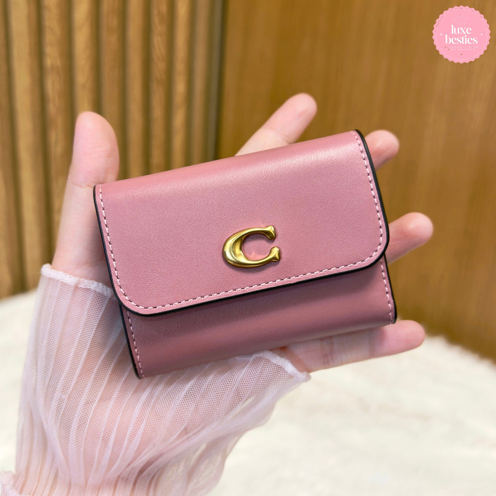 COACH Retail Essential Card Holder Wallet | Peony