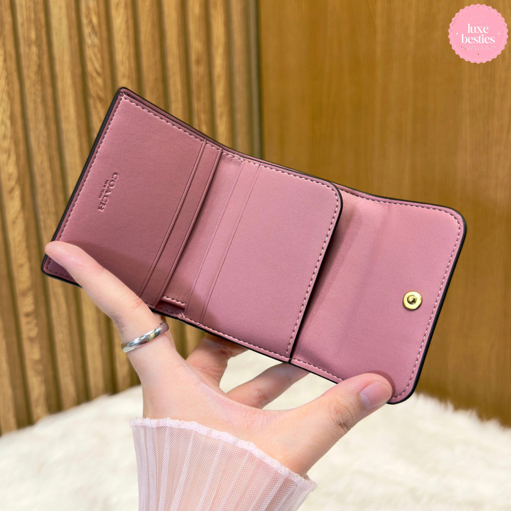 COACH Retail Essential Card Holder Wallet | Peony