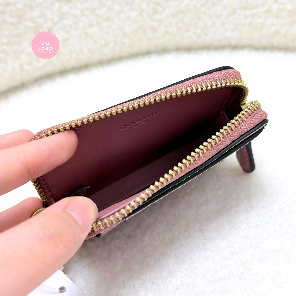 COACH Retail Essential Chain Card Case | Peony