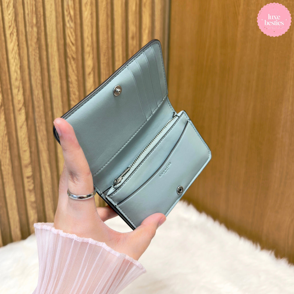 COACH Retail Essential Slim Card Case | Light Blue