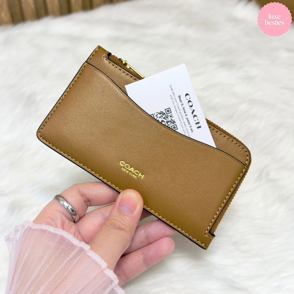 COACH Retail New York Zip Card Case | Honey Brown